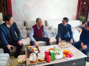 马明走访慰问甘肃建投老领导