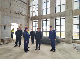 【“三抓三促”进行时】秦州区委副书记、区长王志成调研甘肃八建秦州区消防大队项目